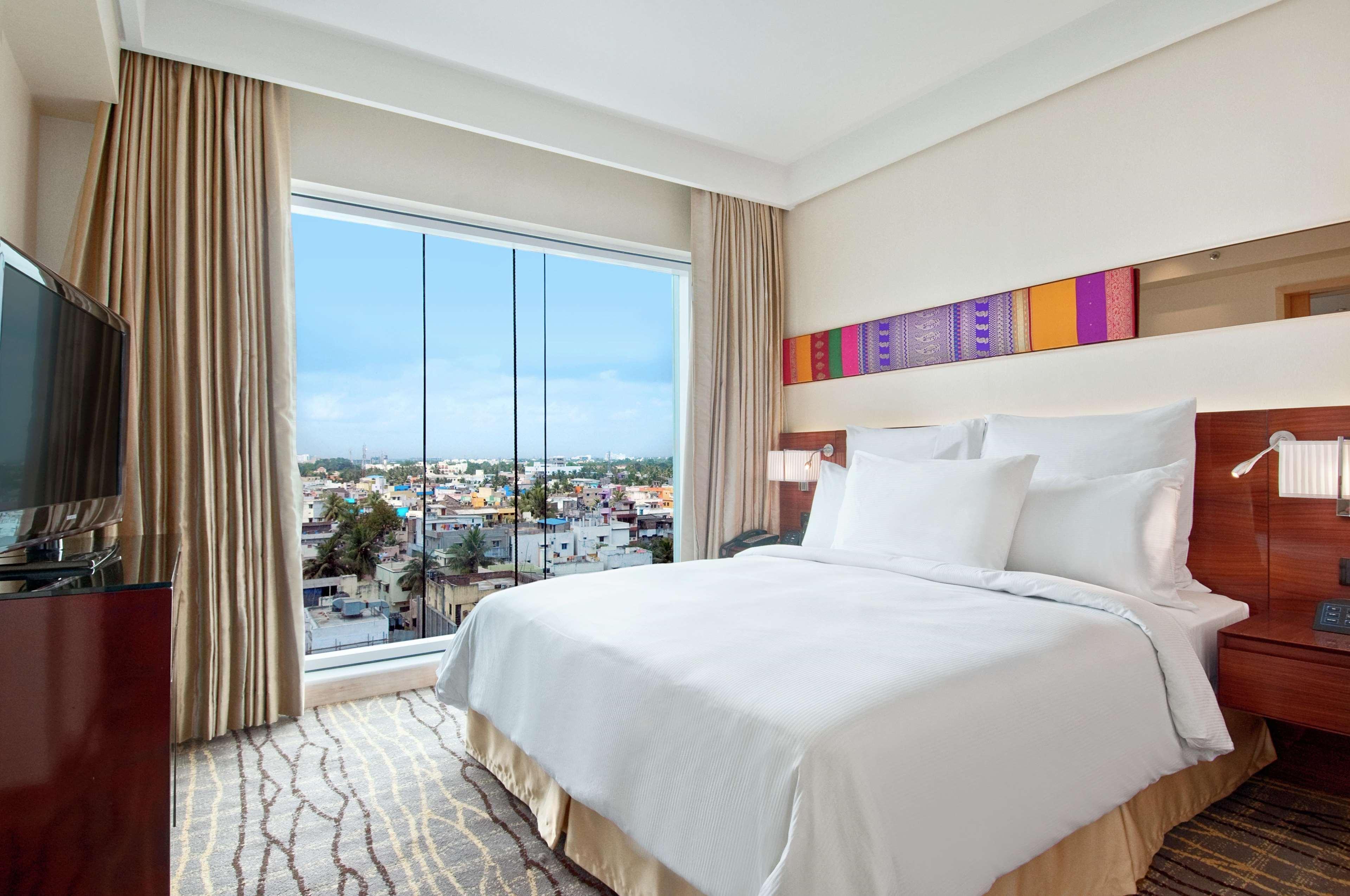 Готель Hilton Ченнаї Номер фото